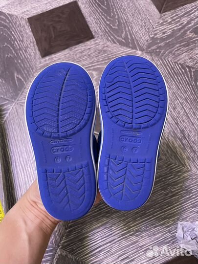Сандали crocs c7