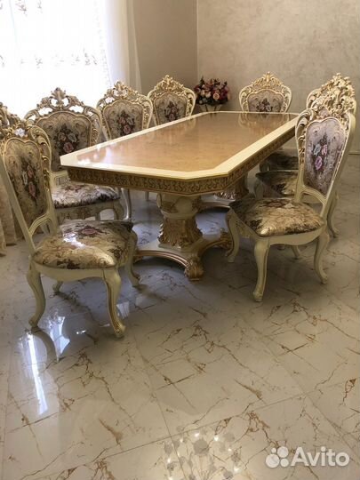 Кухонный стол новый