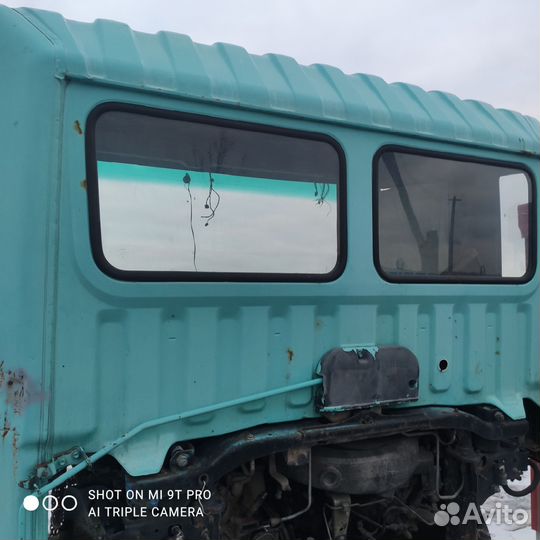 Запчасти на hino profia