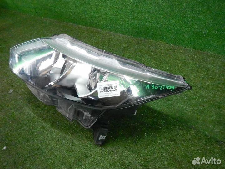 Фара левая Nissan Qashqai J11 (2013-2019) галоген