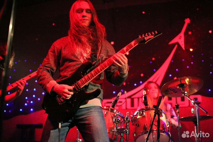 Репетитор по гитаре (акустика, электро)