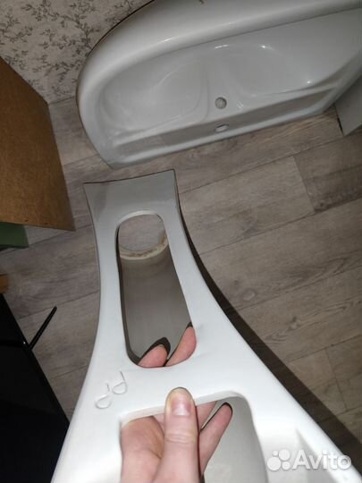 Раковина с пьедесталом