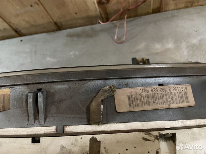 Панель приборов Audi 100