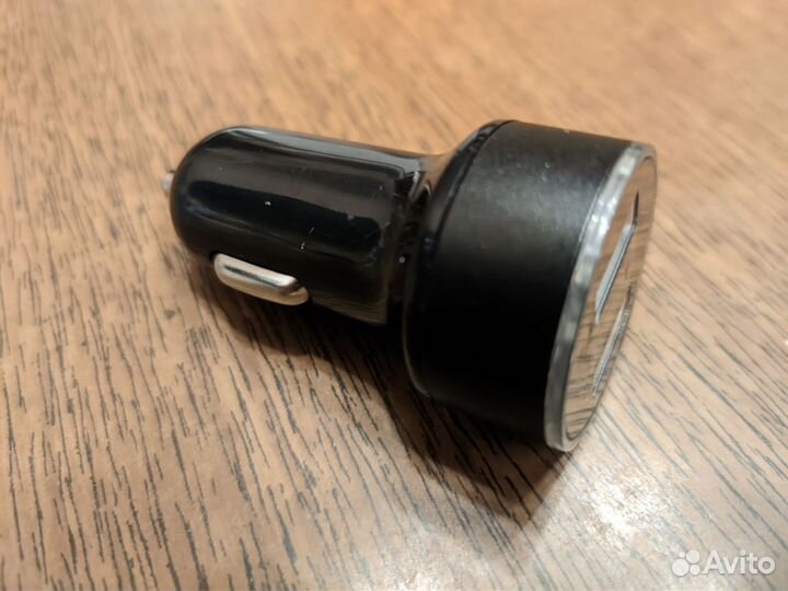 Автомобильные зарядки для телефона 2 шт