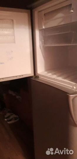 Продам холодильник рабочий бу Индезит