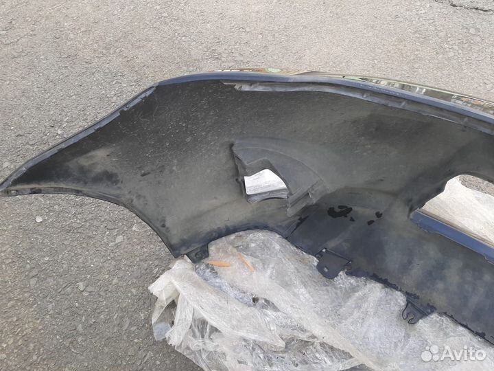 Бампер передний Toyota Corolla Axio 2013 г