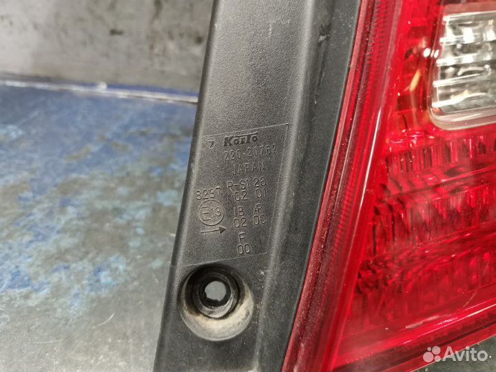 Фонарь правый Subaru Forester SG/S11