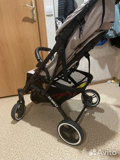 Прогулочная коляска Dearest 818