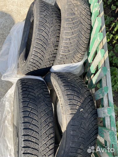 Michelin X-Ice North 4 2.25/65 R16