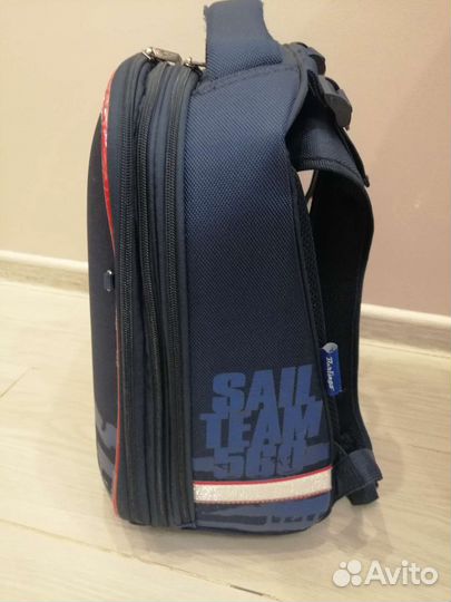 Рюкзак школьный