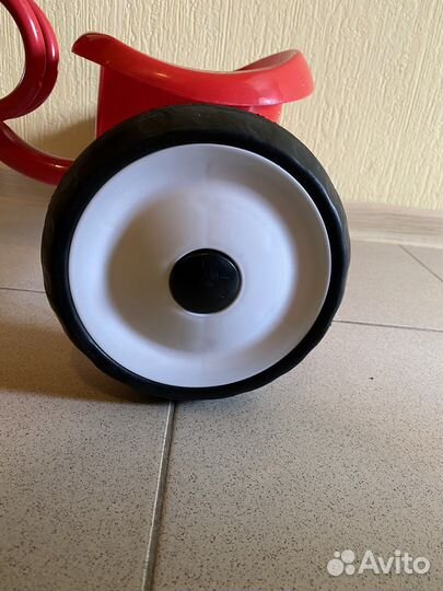 Трехколесный велосипед