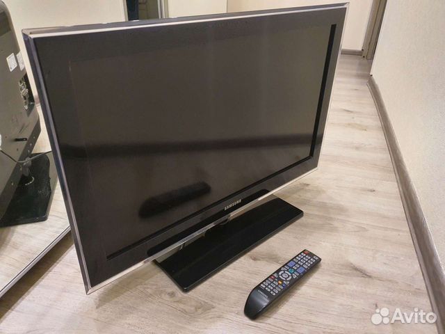 Телевизор Samsung LE32D550