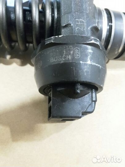 Комплект насос-форсунок VW Туарег 2.5 07Z130073F