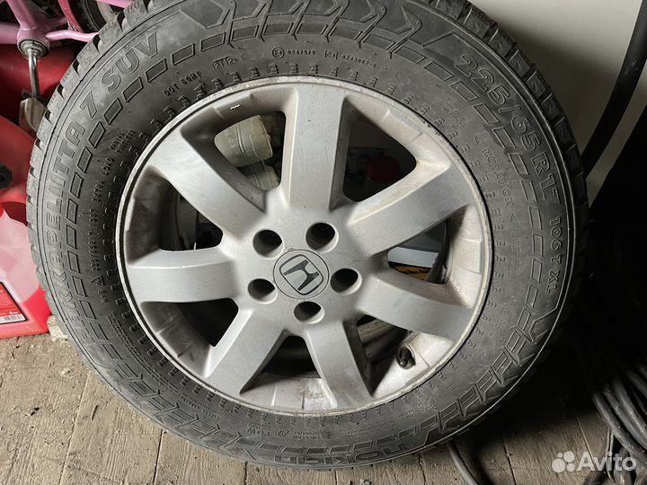 Продам колеса 225/65/17