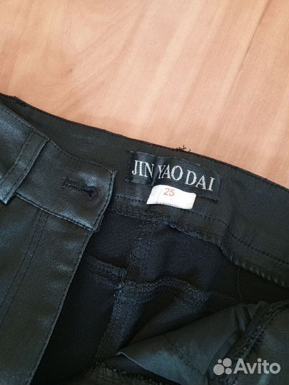 Кожаные брюки женские 40 размера