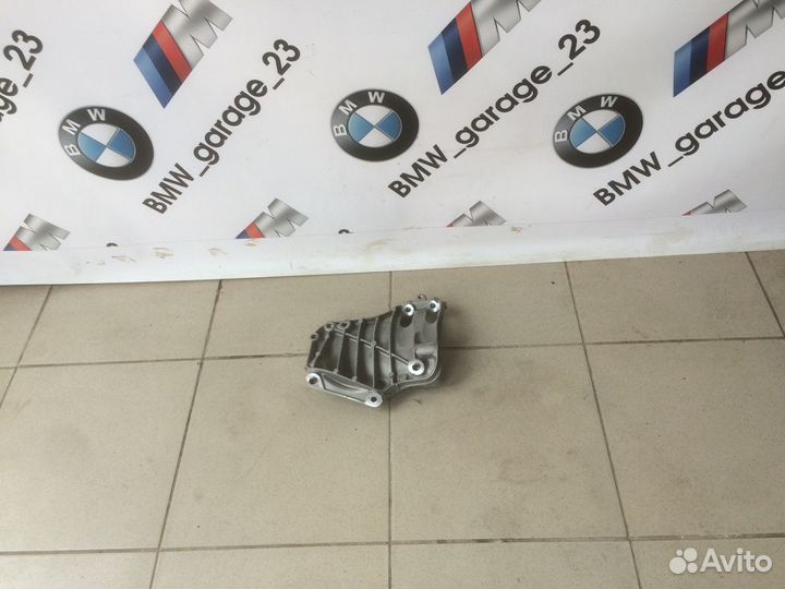 BMW F10 F30 F02 Кронштейн кондиционера N55 с Япони