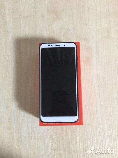 Xiaomi Redmi 5 Plus, 3/32 ГБ