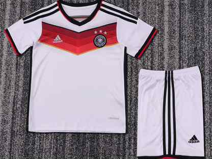Ретро детская форма Германия 2014, Москва
