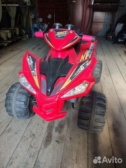 Детский квадроцикл на аккумуляторе