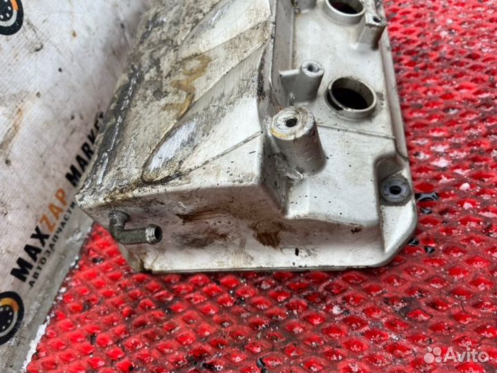 Крышка головки блока Mitsubishi Outlander 4G69