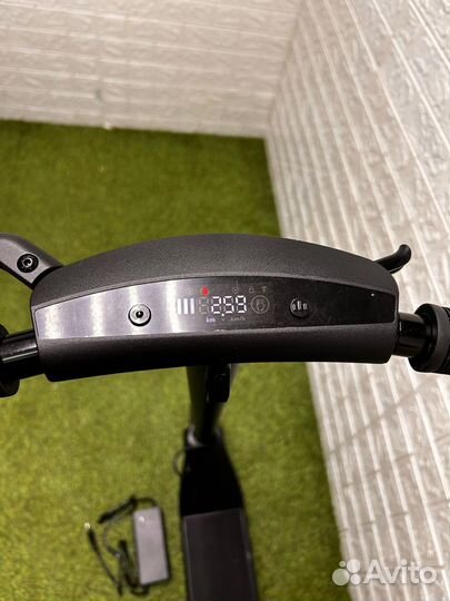 Новый электросамокат Neoline T26