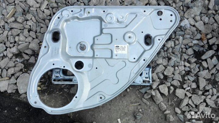 Стеклоподъемник задний правый Ford Focus 2