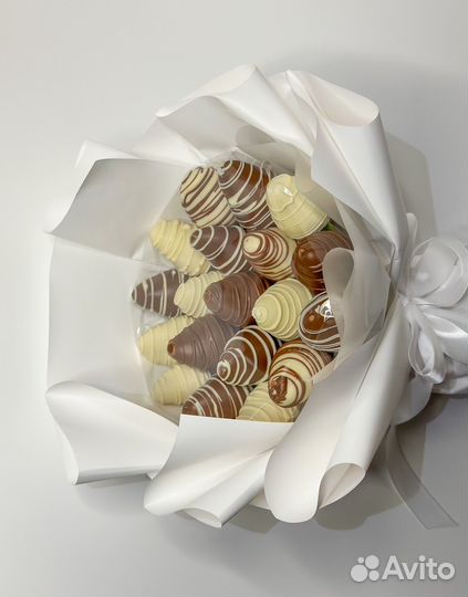 Клубничный букет