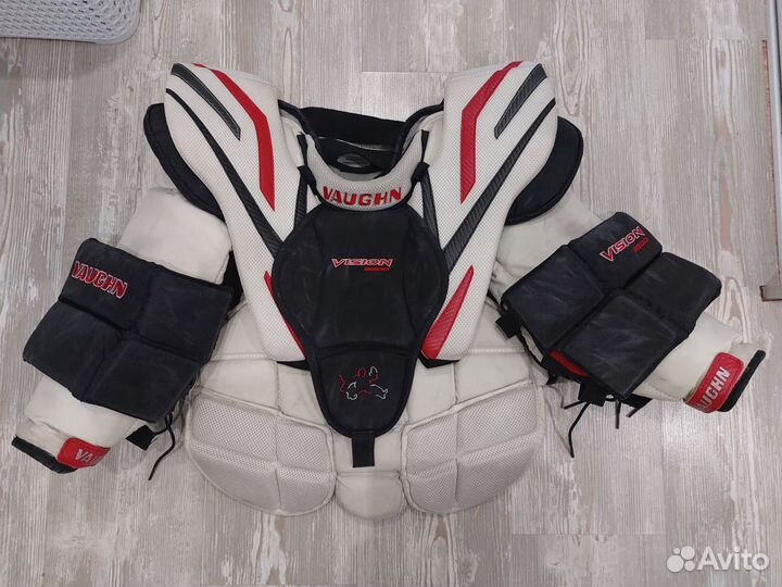 Нагрудник хоккейный