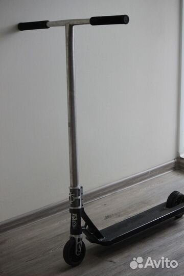 Трюковой самокат triad