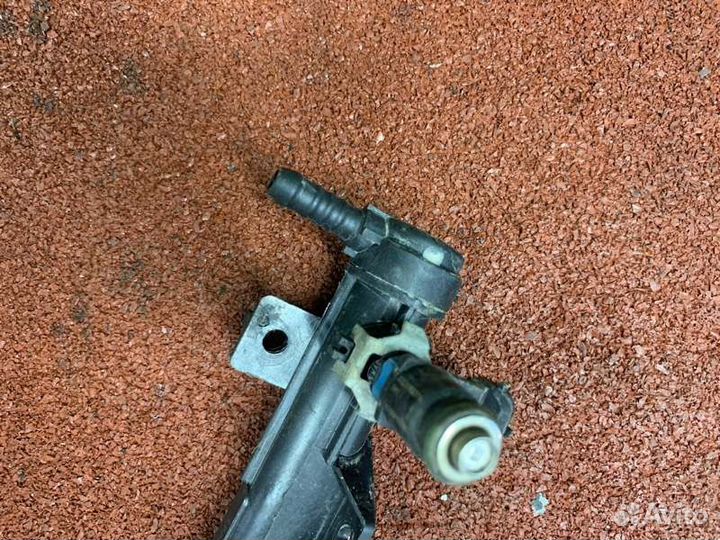 Форсунка топливная Skoda Rapid 1 седан CFN 2016