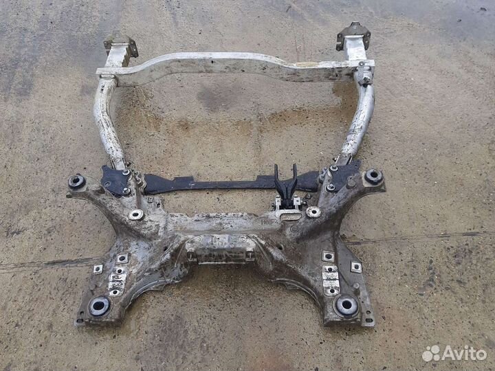 Подрамник бабочка усилитель Peugeot 407