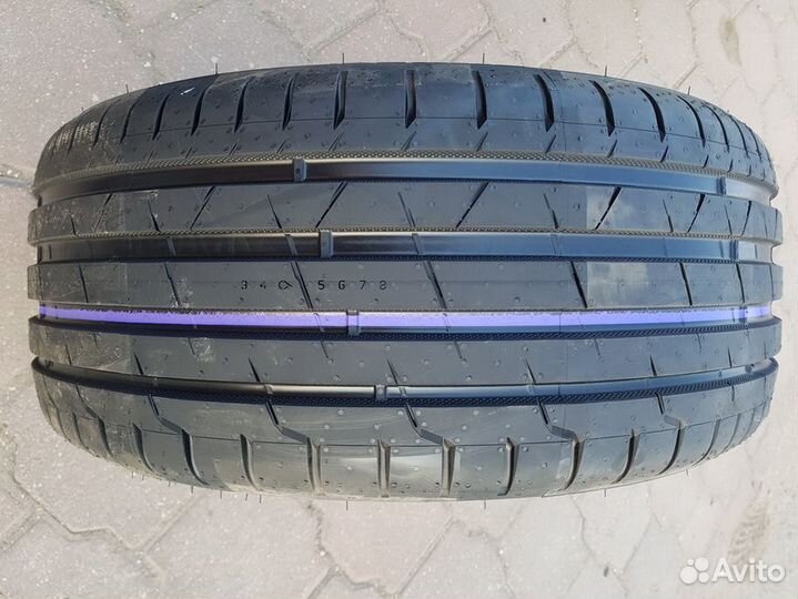 Nokian Tyres Hakka Black 2 225/55 R17 99W