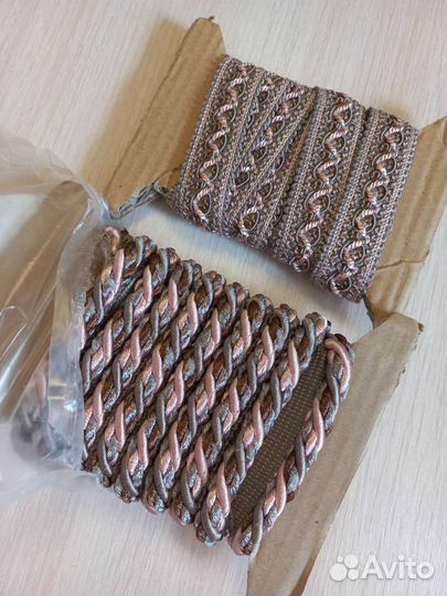 Декоративный шнур, лента, фурнитура для портьеры