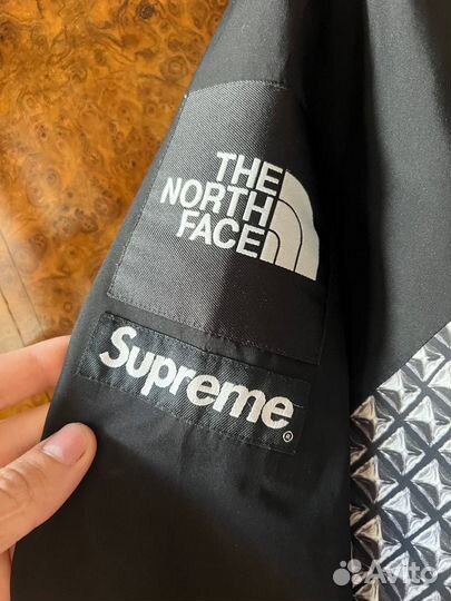 Ветровка Supreme x The North Face M