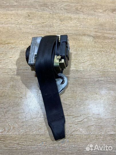 Ремень безопасности левый VW New Beetle A4