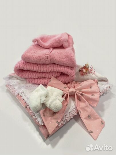 Комплект на выписку для девочки