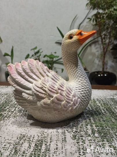 Лебедь копилка
