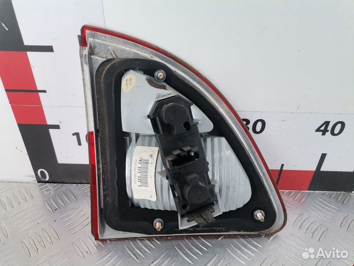 Фонарь крышки багажника правый Ford Galaxy рест