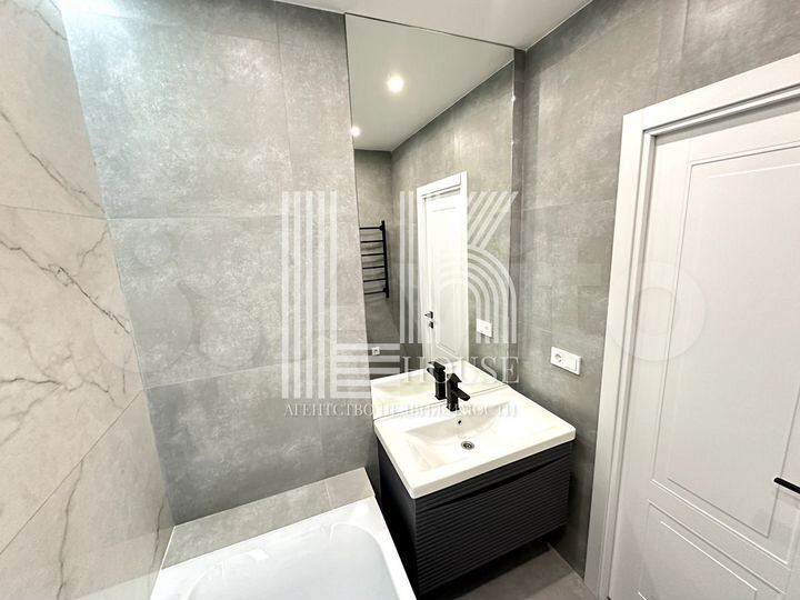 2-к. квартира, 66,4 м², 9/10 эт.