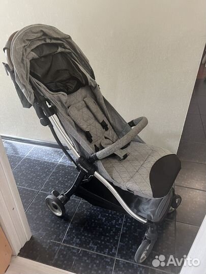 Коляска прогулочная capella s250