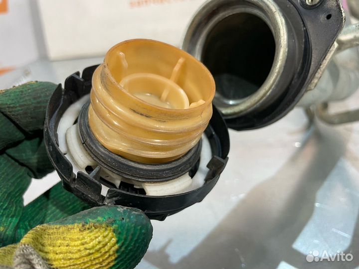 Горловина топливного бака Suzuki SX4 2006