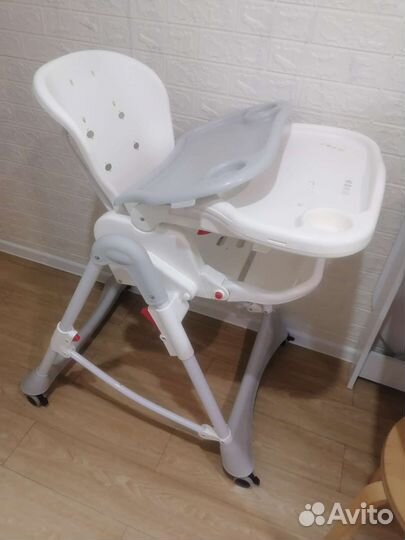 Стульчик для кормления babyton
