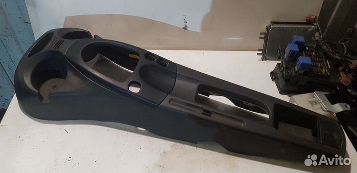 Консоль средняя Форд Фокус 1