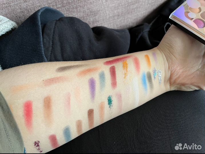 Тени для век