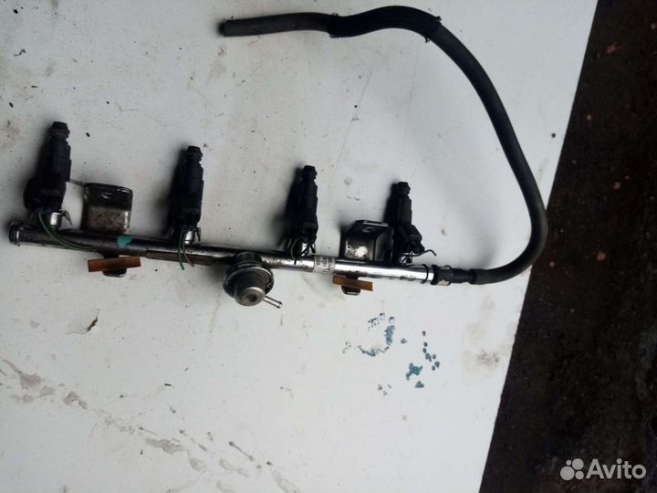 Топливная рампа мазда-6 GG