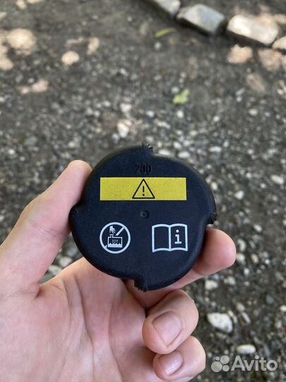 Крышка расширительного бачка