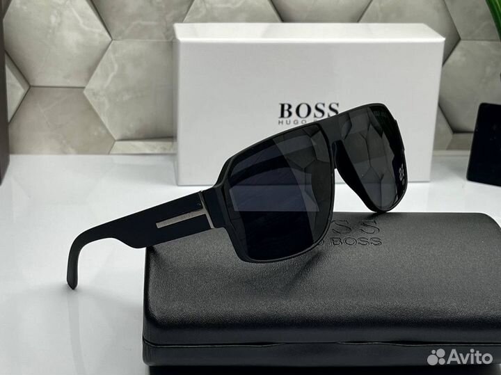 Солнцезащитные очки мужские hugo boss