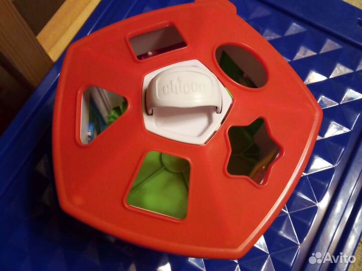 Игрушки Chicco(сортер и ферма)