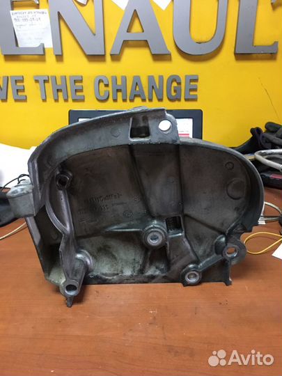 Крышка ремня грм к4м K4M