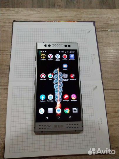 RED Hydrogen One, 6/128 ГБ